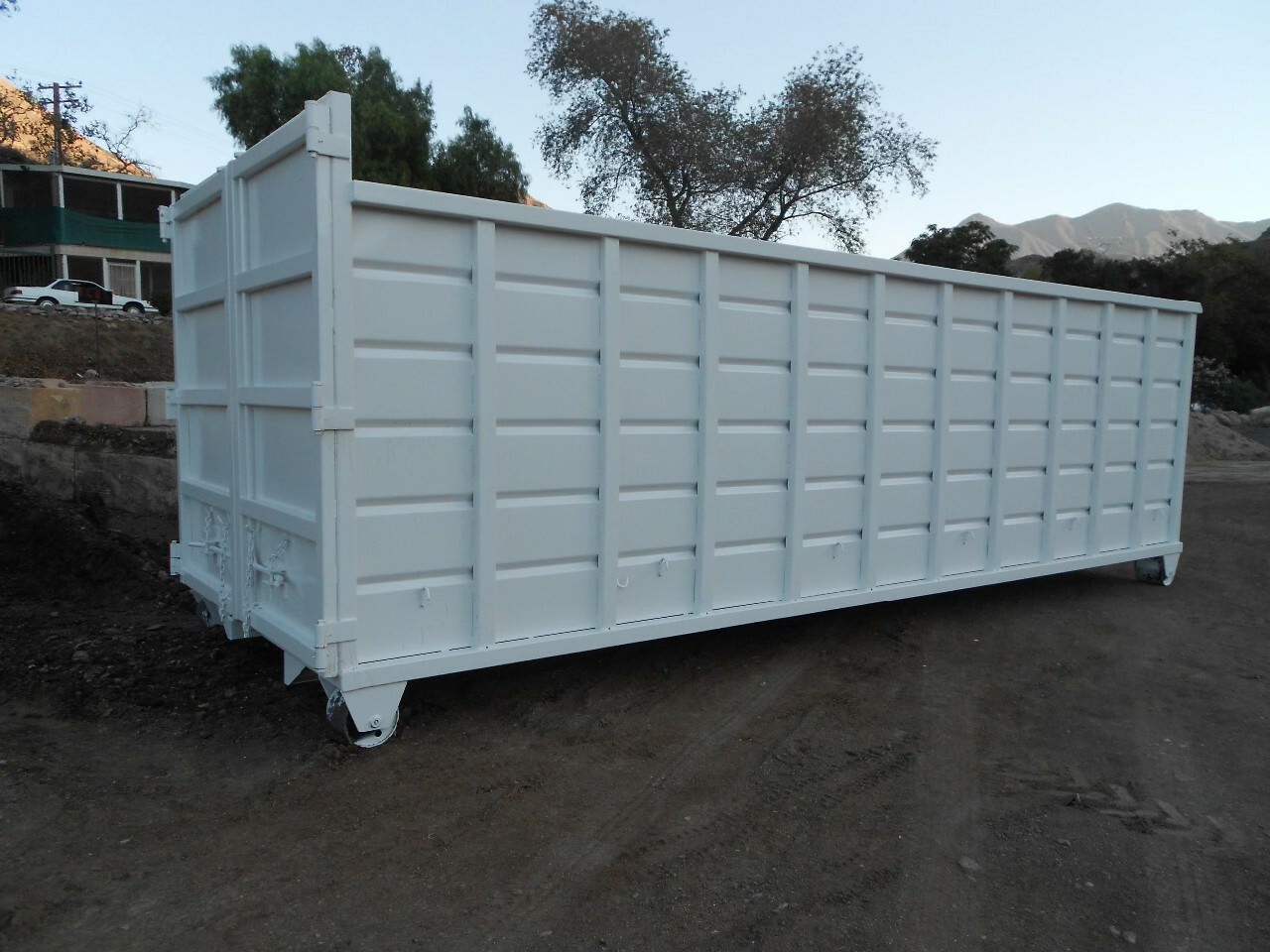 Construction dumpster rental in Riverside County, CA